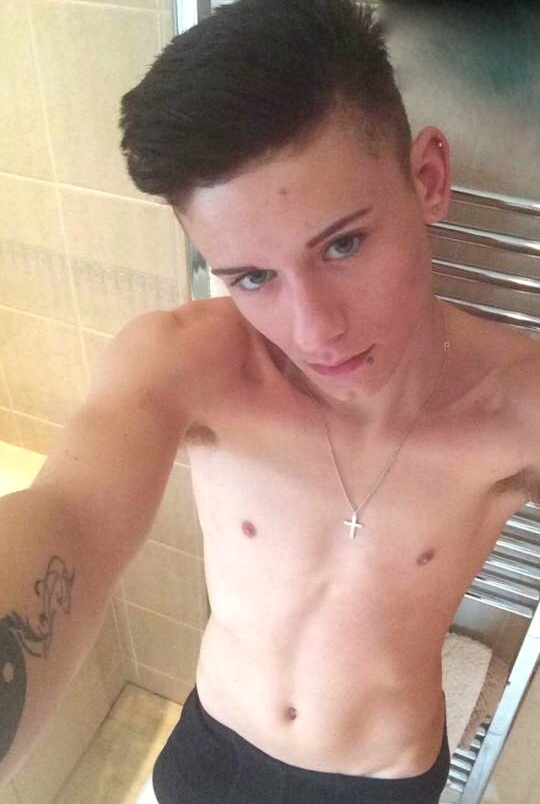 images/topgayboy/20-year-old-gay-boy-top (2).jpg